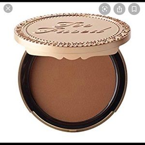 Too Faced Deep/Tan Matte Bronzer